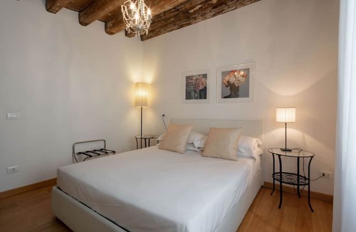 Castello Apartment | Modern stylish flat at the beginning of the Castello quarter, Salizada San Lio