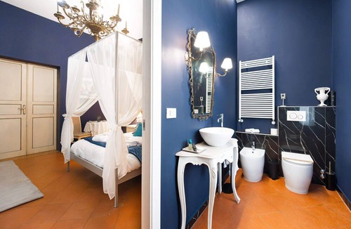 San Donato-San Vitale Villa | Villa Meraville