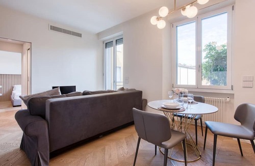 Carrobbio Apartment | Easylife - Style and balcony near the Duomo