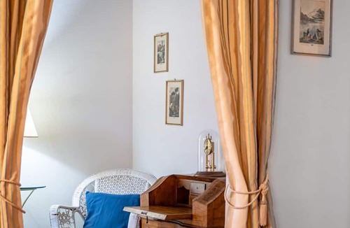 Ricorboli Apartment | GuestHost - Cozy apartment of about 45 sqm, for up to 4 people, located on the 2nd floor with lift (NOT suitable for disabled people; some steps at the entrance) of a renovated ancient building. The apartment is located in the Piazza Ferrucci/Ponte San N