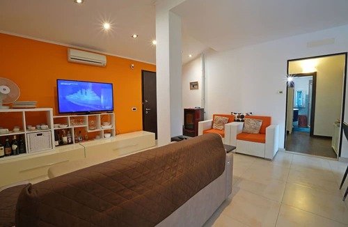 Ameglia Villa | Private Pool, A/C, WiFi, Near Sea, Garden, Pets allowed