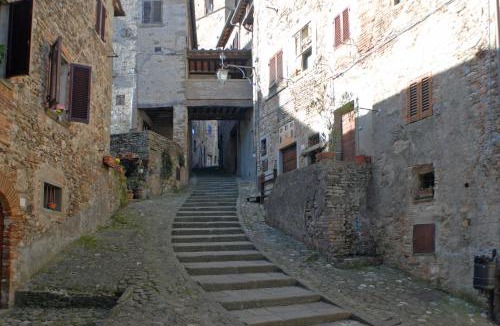 Anghiari House | La Doccia