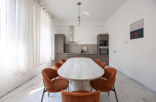 Santo Stefano Apartment | Villa San Mamolo - Four Bedroom Liberty Residence