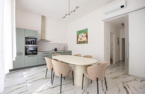 Santo Stefano Apartment | Villa San Mamolo - Liberty Residence with Private Garden