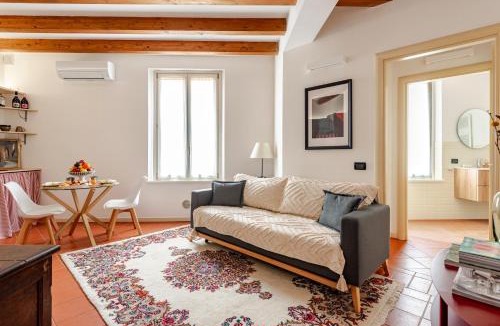Old Town Bed & Breakfast | Casa Enzo - Old Town & Station - AC, Free Parking - Family & Business