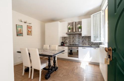 Ferrara Historic Centre Apartment | Gold Apartment