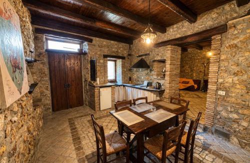 Terni House | Nido del Drago, the village's first historic residence