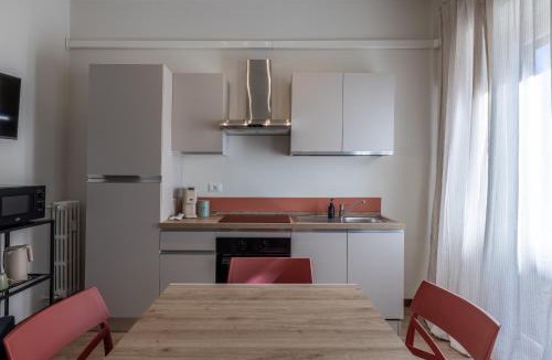 Novara Apartment | Argenti 23 - Modern Apartment in Novara - Self Check-in & Wi-Fi