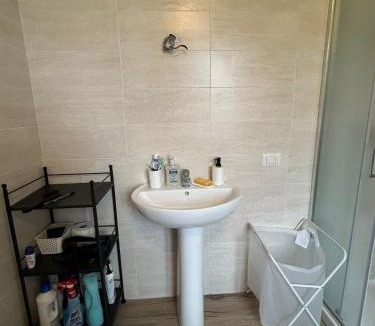 Mirandola Apartment | San Luca 8 pers cucina wi fi