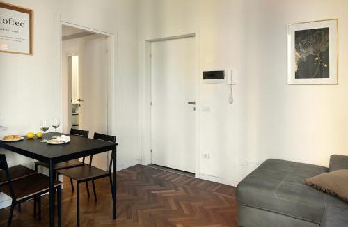 Fiera Apartment | Elegant Villa With Modern Apartments in Milan - CityLife District - M1