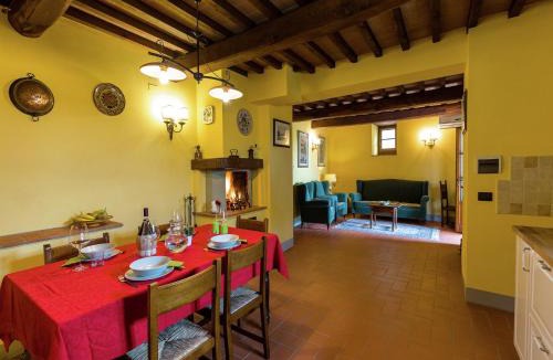 San Pietro a Cegliolo Villa | Villa in Cortona with Pool and Val di Chiana View