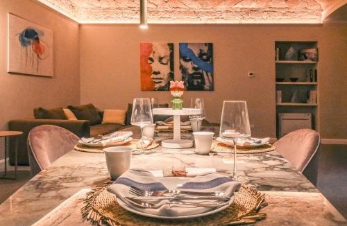 Centro Storico Apartment | Heart of Piacenza Luxury Apt, 100m Piazza Cavalli