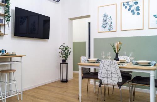 Buon Pastore-Sant'Agnese-San Damaso Apartment | Motor Valley Boutique Apartment - 3 Suites
