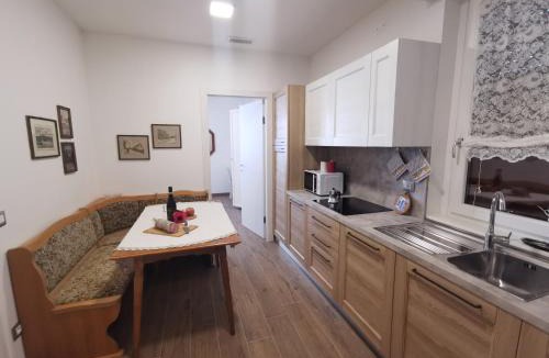 Negrar House | Appartamento in villa Marirosa