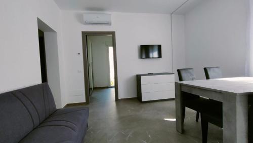 Torre Pedrera Apartment | Villa Borghesi Suites Fronte Mare