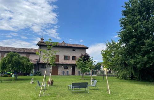 Nonantola Apartment | Gocce balsamiche 1977