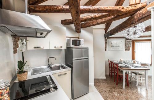 Castello Apartment | Design District Apartment R&R