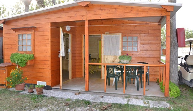 Tidy Chalet with Terrace near Sea in Ravenna