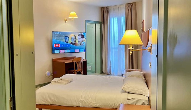HC Hotel Touring Seniga in Seniga