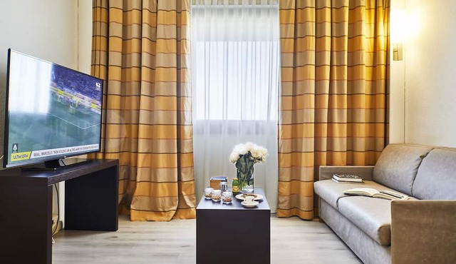 Living Place Hotel