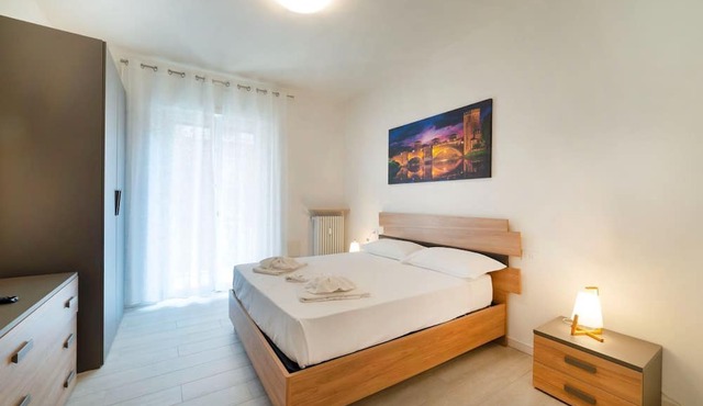 Alloggio con balcone a 500 mt dalla stazione in Verona