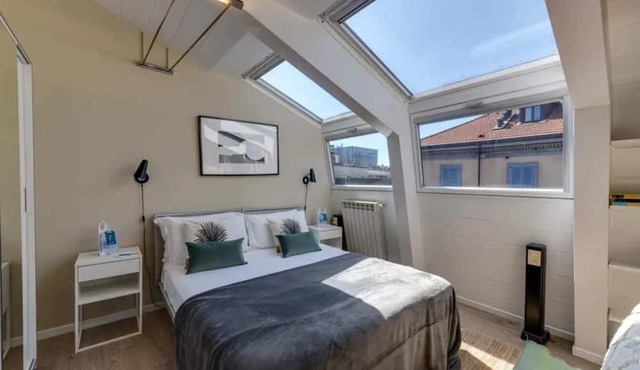 Sweett | Sempione I - One Bedroom Apartment, Sleeps 2 in Milano