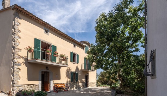 Room 'Castagno' with Private Terrace, Shared Garden and Wi-Fi in Castel del Piano