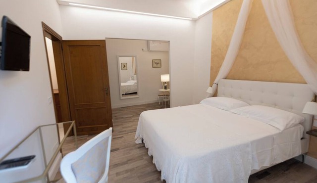 LC41 Suites