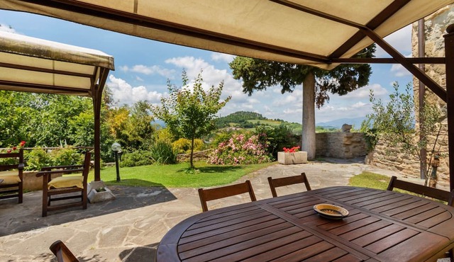 Rustic Holiday Home in Citta di Castello With Swimming Pool