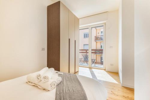 Malpensa 10min&taxi service-LAKE15min-Balconyview