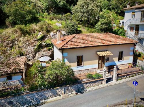 Scappo in Umbria, il tuo nido in Fornole