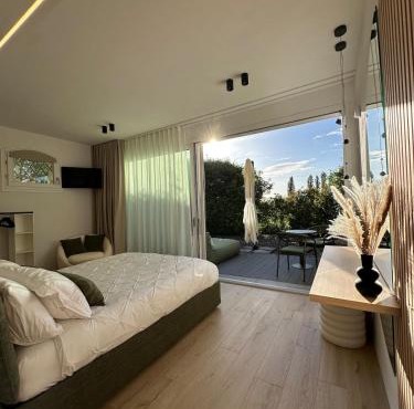 Grenier Blanc in Villa Suite ingresso indipendente