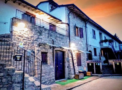 La Roccetta Assisi view Terrace Stone house in Rivotorto