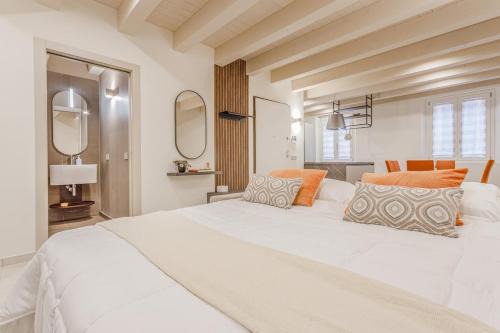 Modena Historic Center - Elegant Family Apartment